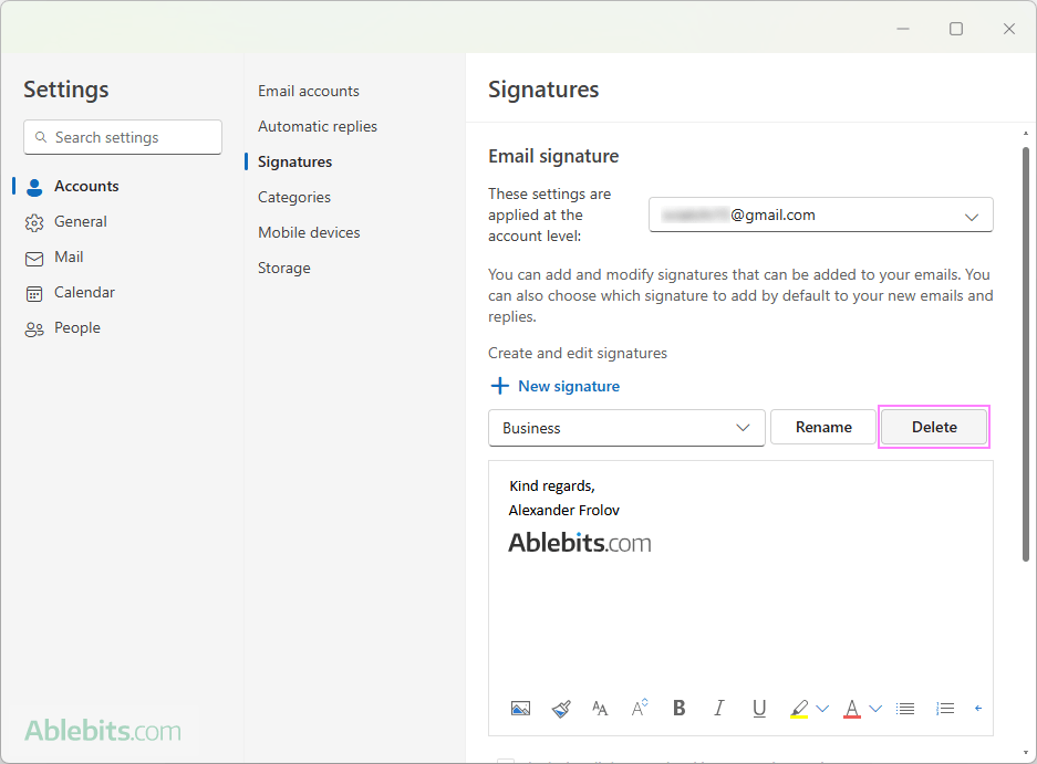 Delete a signature in the new Outlook.